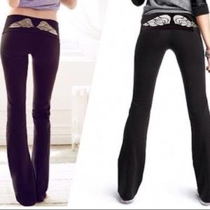 Victoria’s Secret Flare Yoga Pant pink/g…